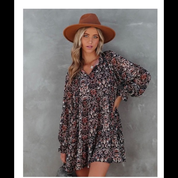 VICI Antica Printed Tiered Babydoll Dress
